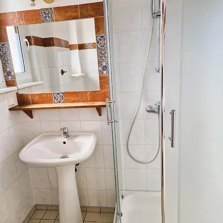 Sunny Rose Svinoústí