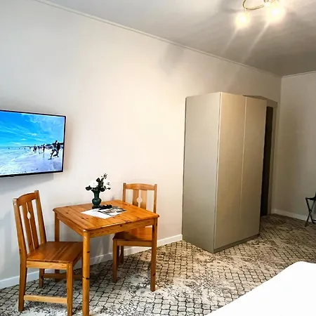 住宿加早餐酒店 Sunny Rose 3*