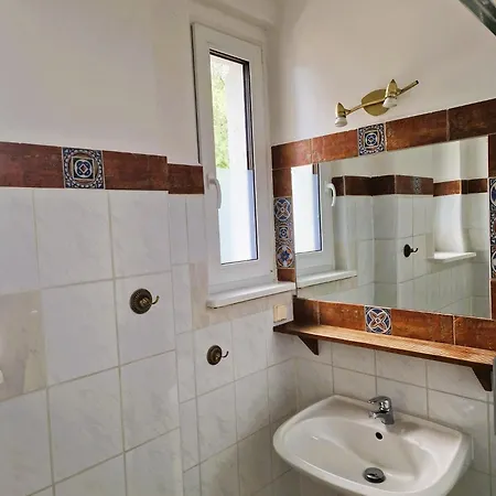 Sunny Rose 住宿加早餐酒店