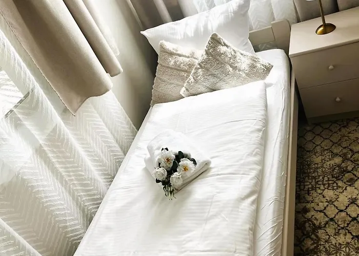 Sunny Rose Bed & Breakfast